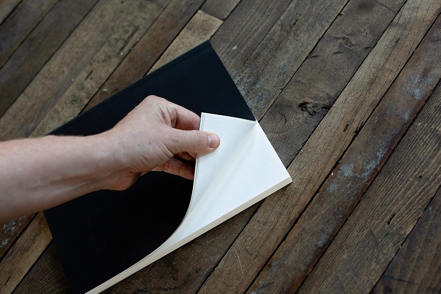 Strathmore 500 Series Softcover Mixed Media Journal, 90 lb. Paper, 5.5 X 8.5 inches, 64 Pages (567-5)(Soft Cover  Phase Out)